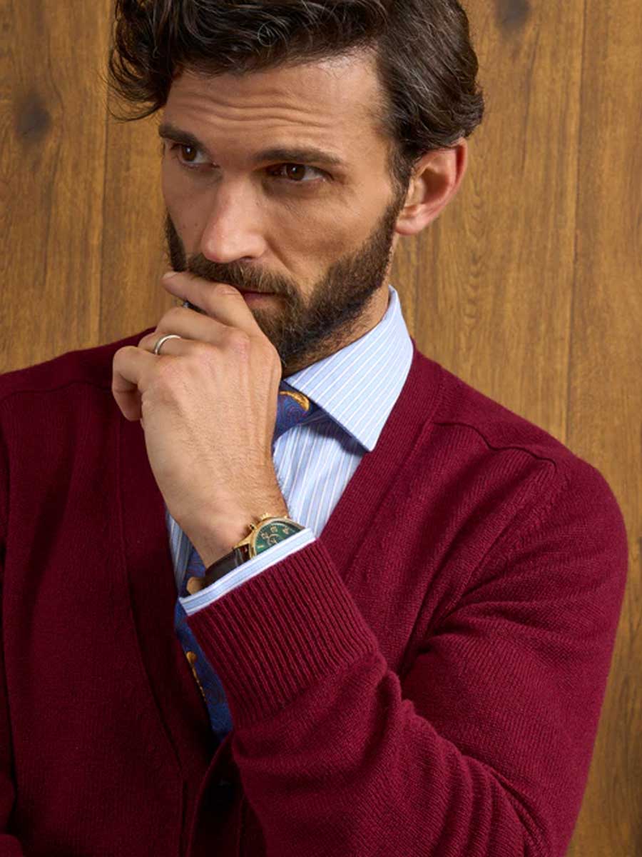 ALAN PAINE Cornwall Lambswool V-Neck Classic Fit Cardigan - Mens - Bordeaux - Image 5