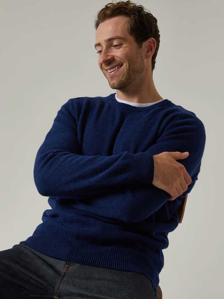 ALAN PAINE Dorset Crew Neck Lambswool Classic Fit Jumper - Mens - Indigo - Image 3