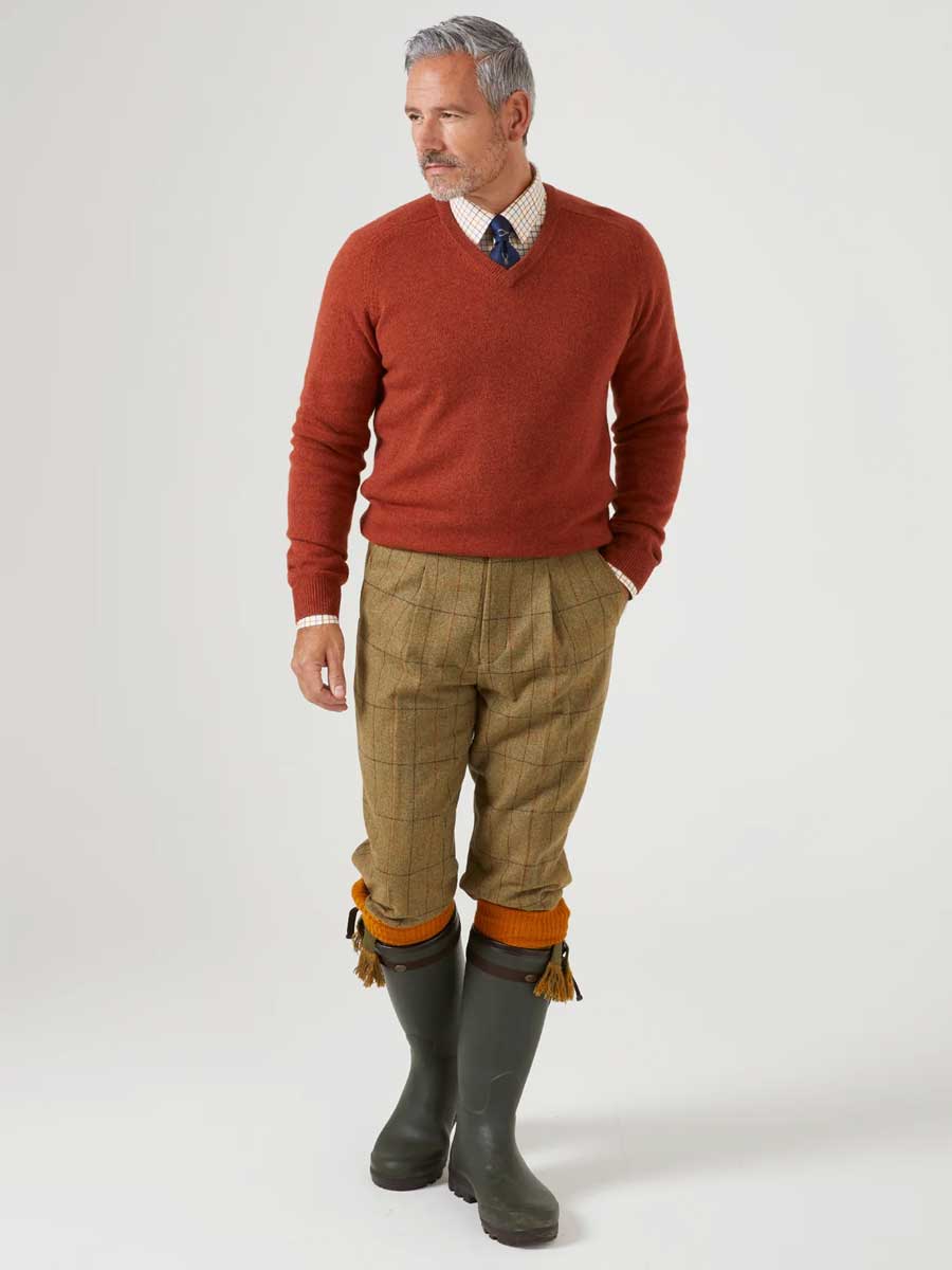 ALAN PAINE Streetly Men's V Neck Lambswool Jumper - Tiger - Image 2