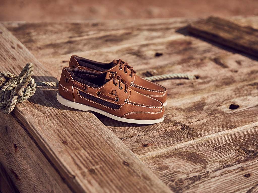 CHATHAM Buton G2 Leather Boat Shoes - Men's - Walnut/Gum - Image 2