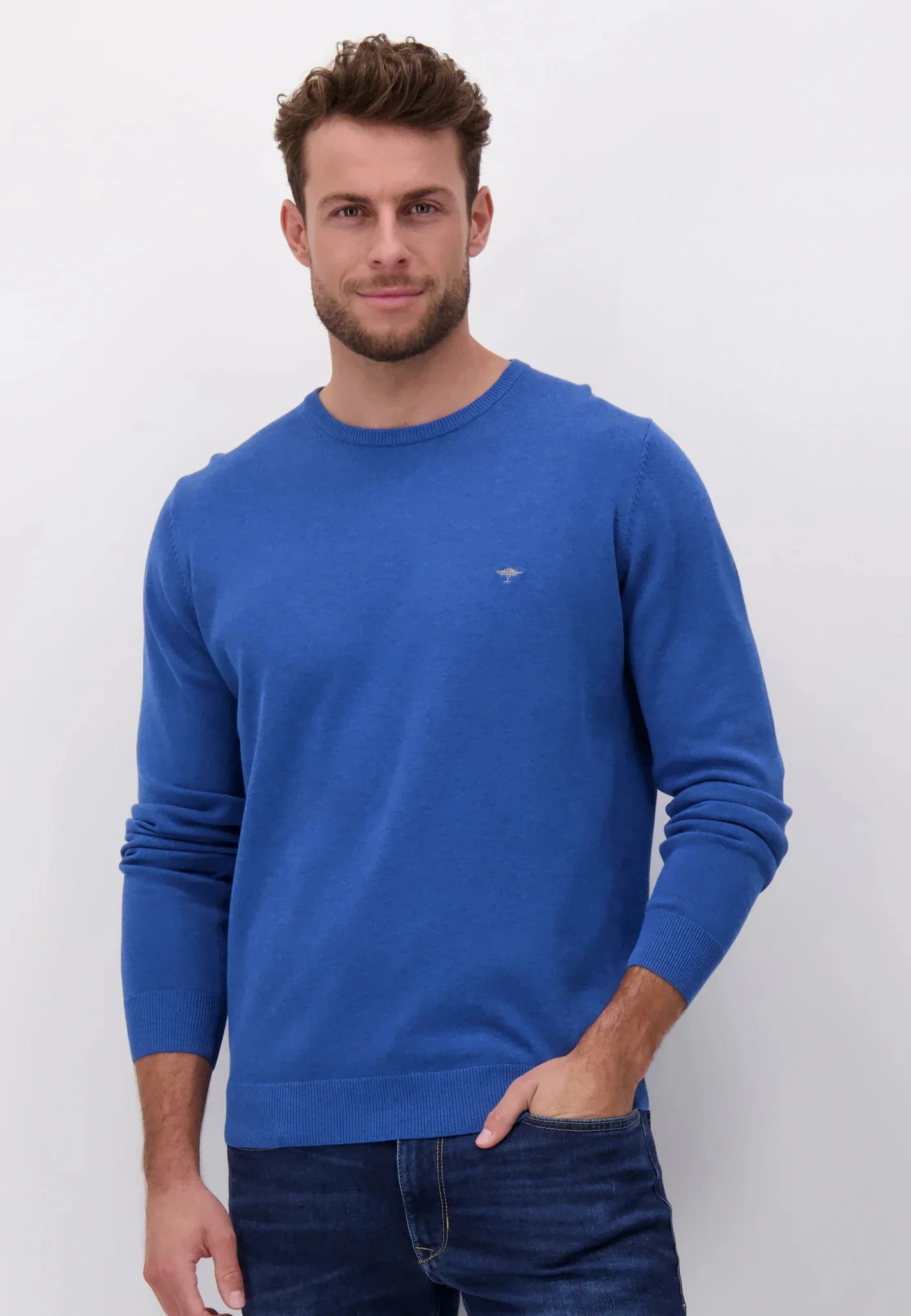 FYNCH HATTON Crew Neck Sweater - Men's Fine Knit – Azure - Image 2
