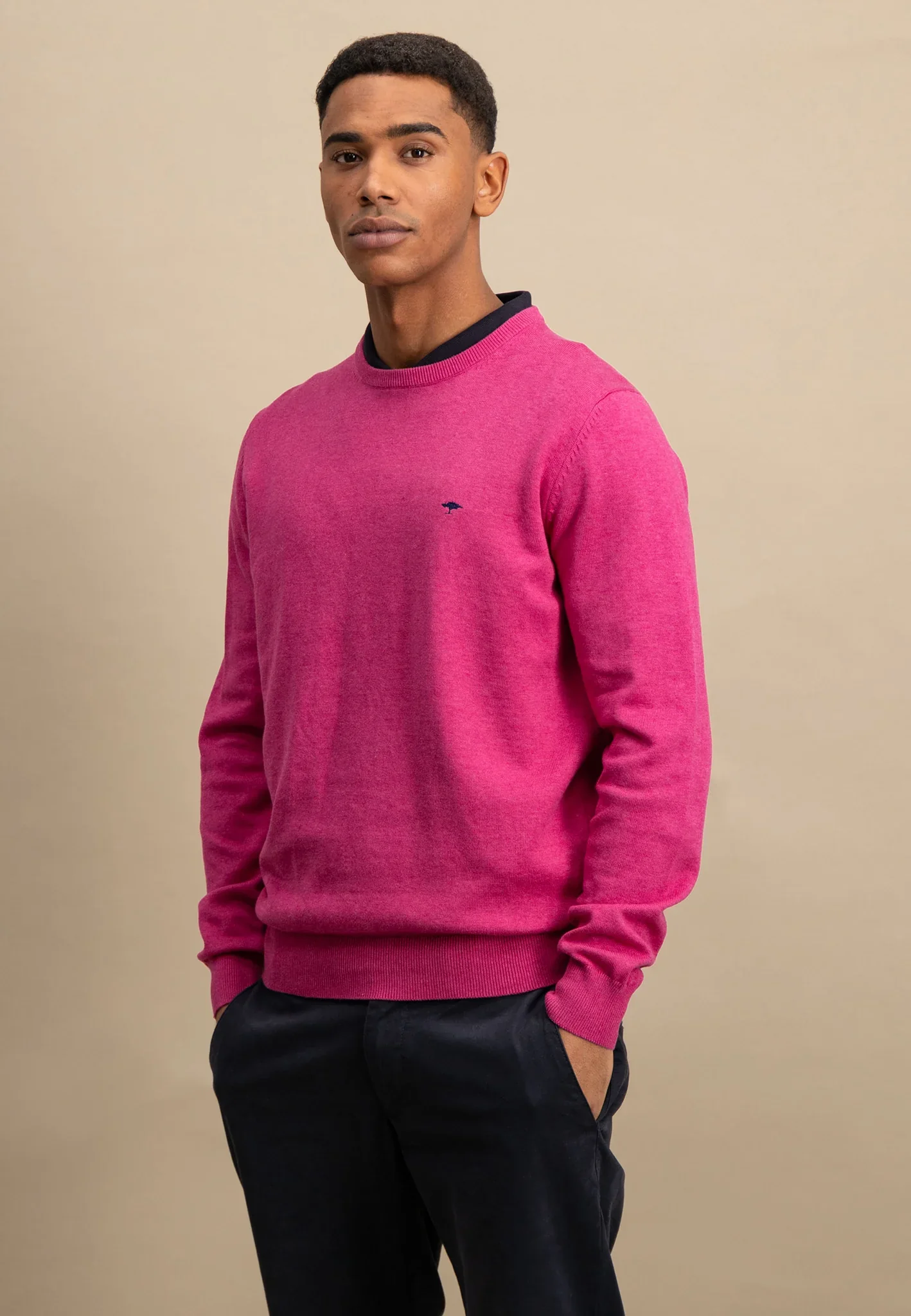 FYNCH HATTON Crew Neck Sweater - Men's Fine Knit – Malaga - Image 2