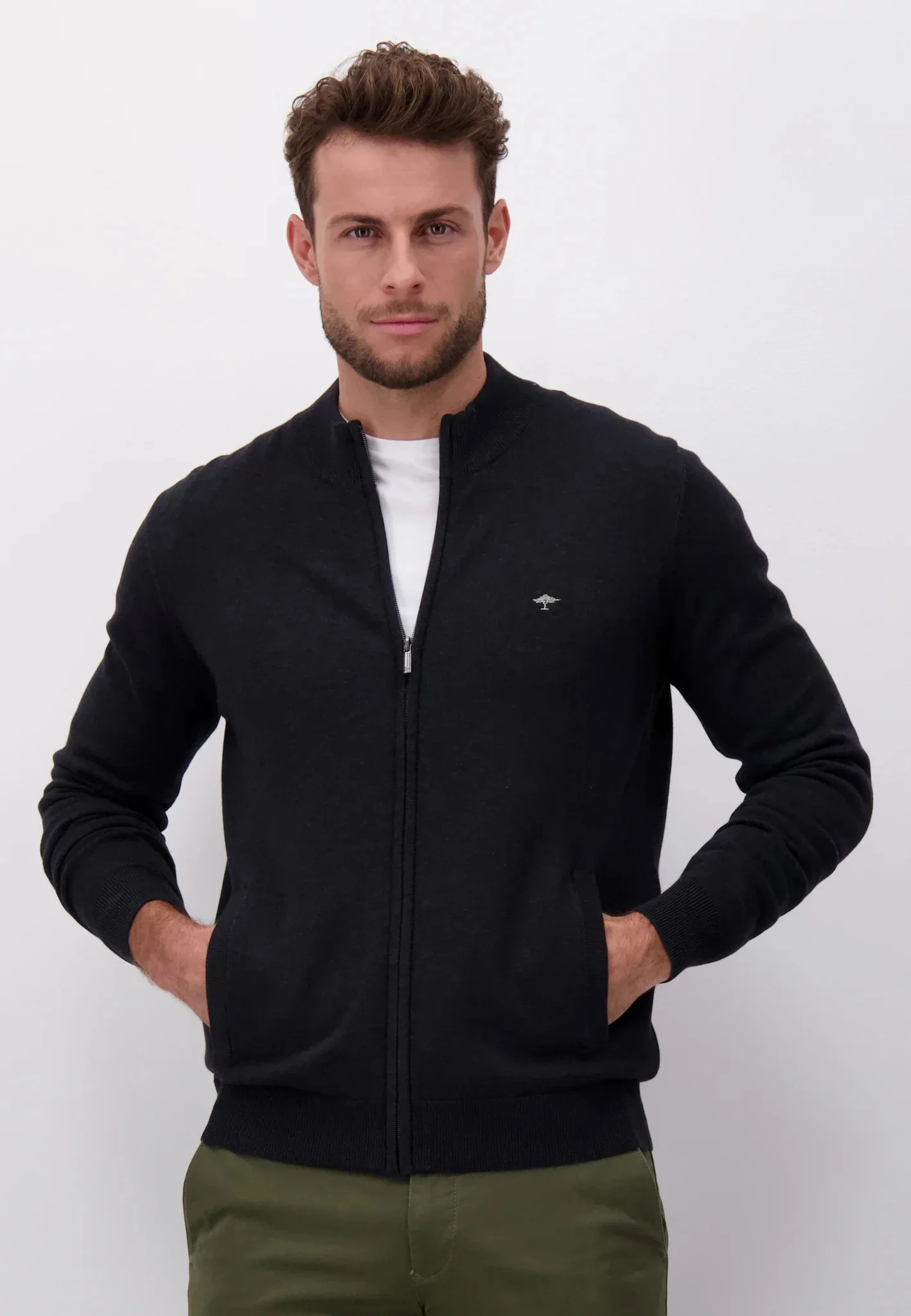 FYNCH HATTON Full Zip Cardigan - Men's Superfine Cotton – Charcoal - Image 2