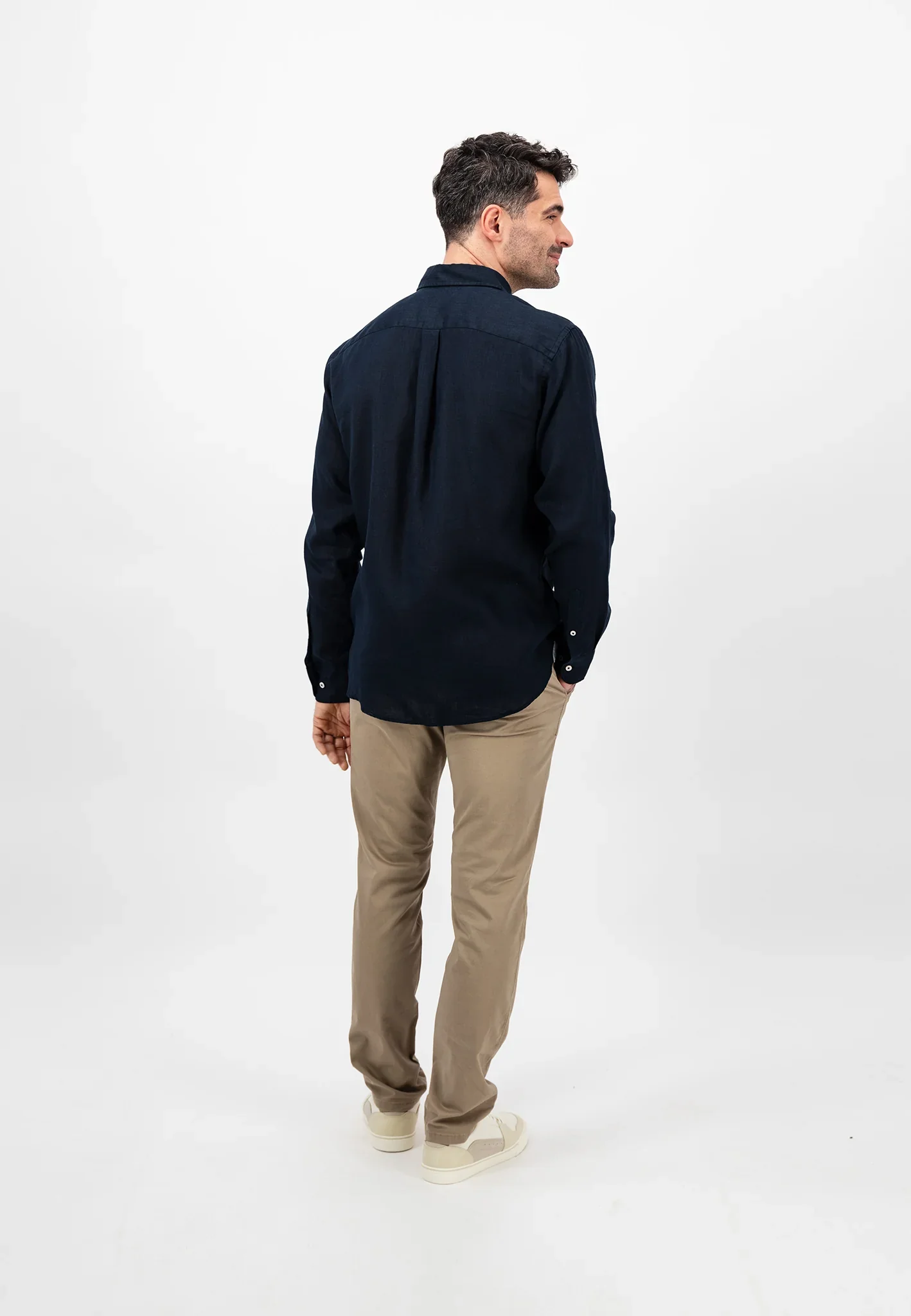 FYNCH HATTON Pure Linen Shirt - Men's – Navy - Image 3