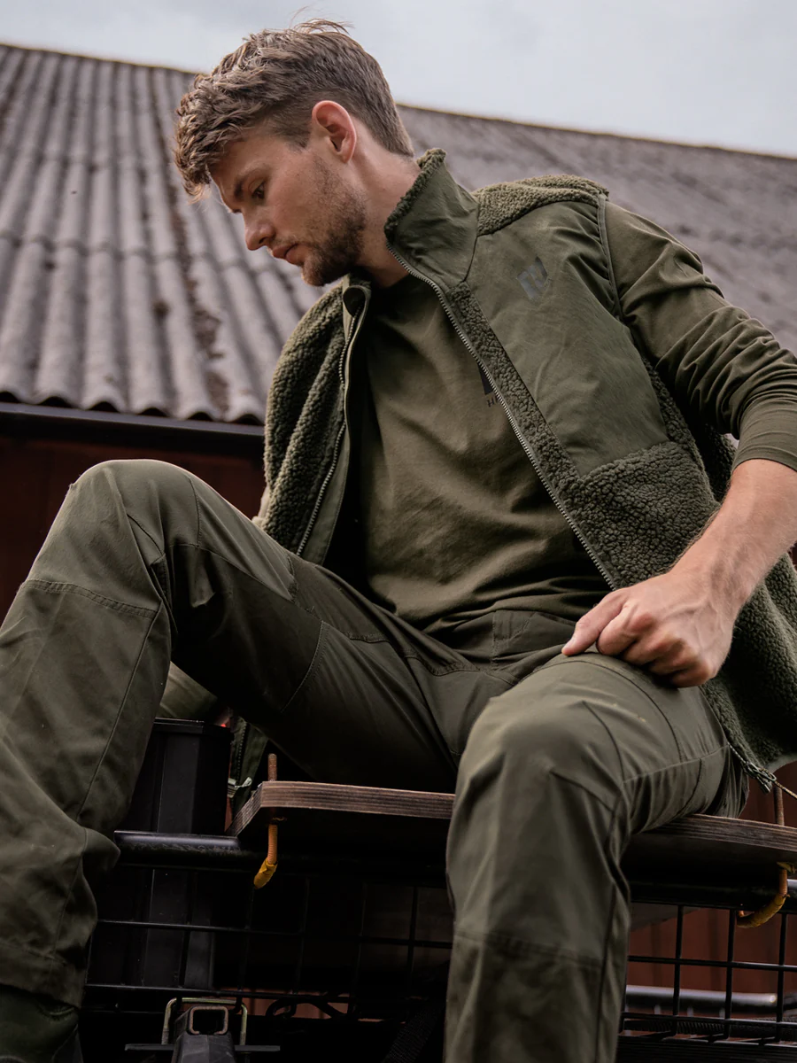 HARKILA Fjell Polar Waistcoat - Mens - Rosin Green - Image 2