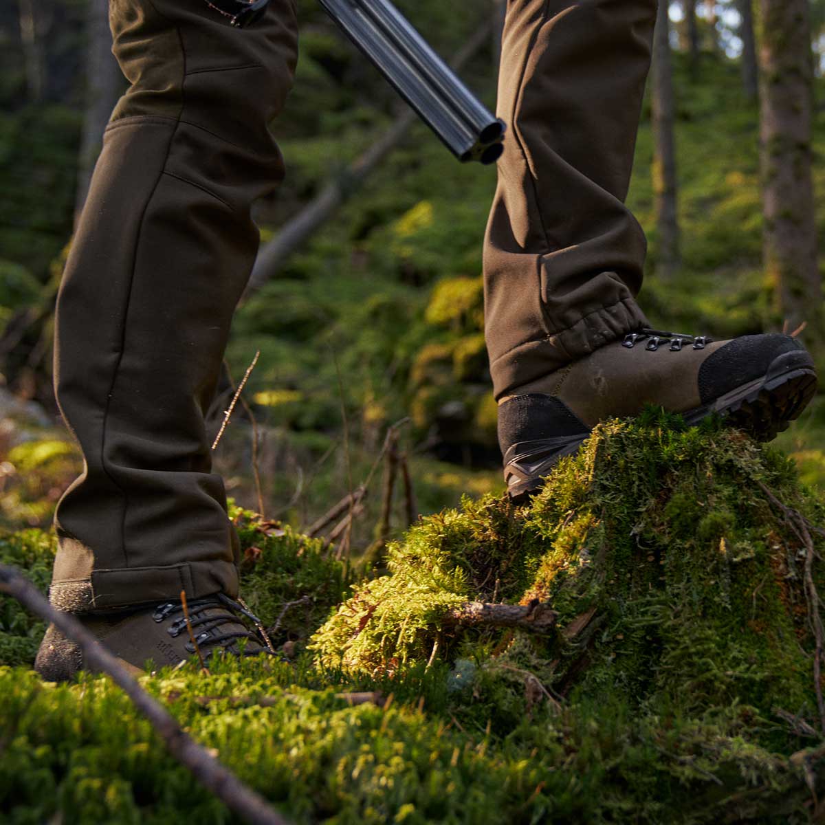 HARKILA Forest Hunter GTX 7" Mid Boots - Mens - Willow Green - Image 2