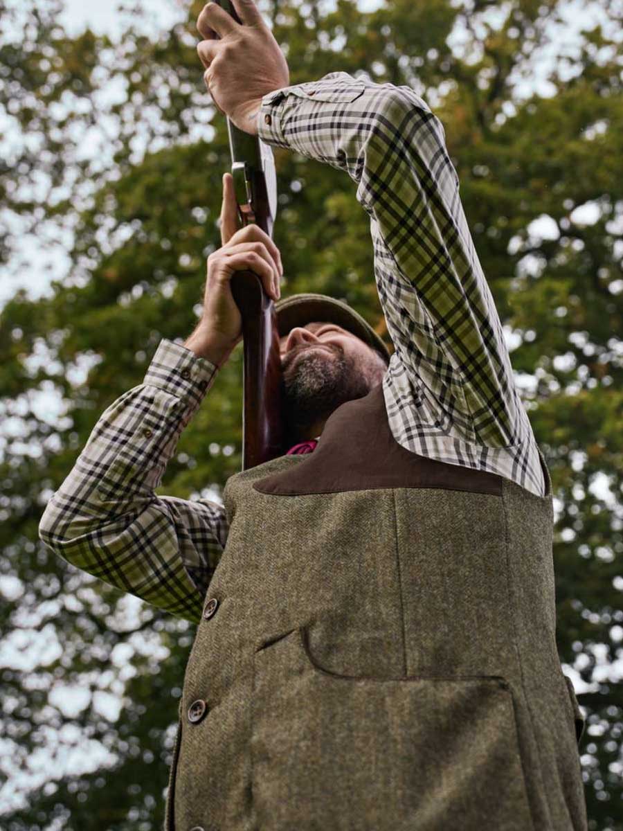 HARKILA Kenmore Shooting Waistcoat - Mens -  Forest Green Herringbone - Image 6