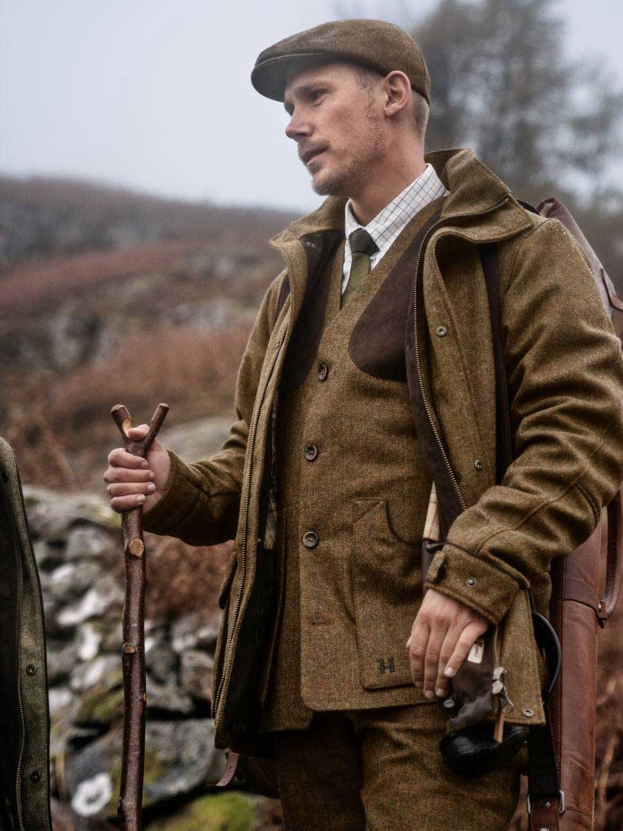 HARKILA Kenmore Shooting Waistcoat - Mens - Terragon Brown - Image 2