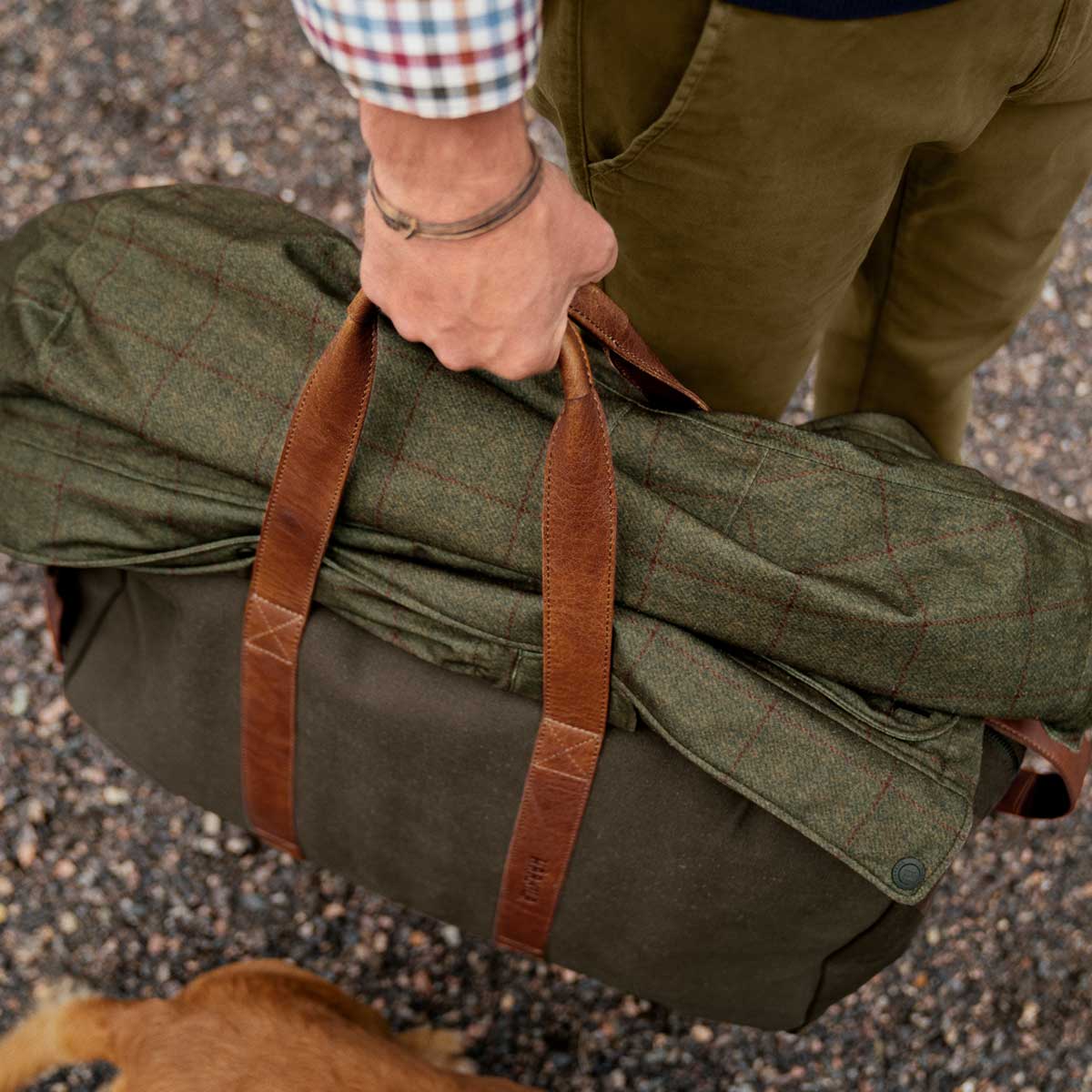 HARKILA Weekend Bag - 30 Litres - Warm Olive - Image 6