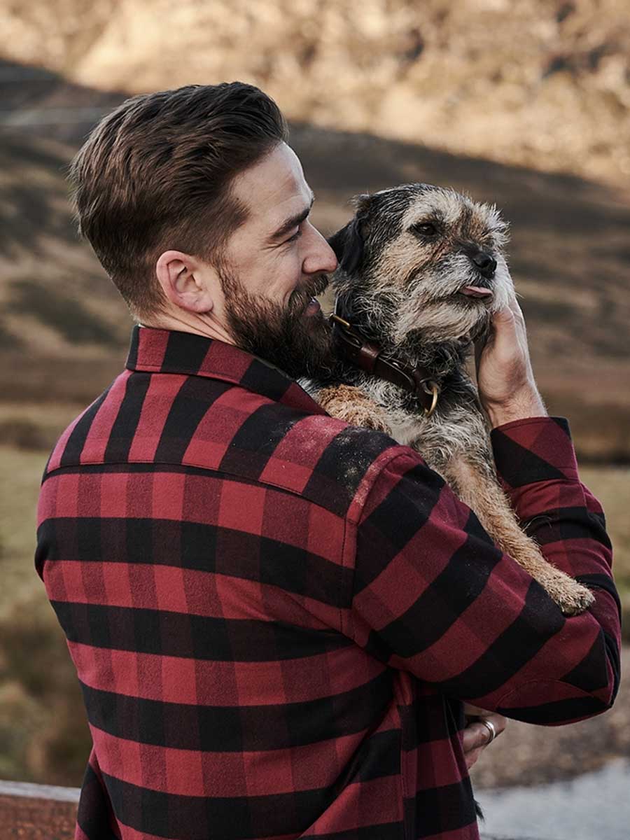 HOGGS OF FIFE Tentsmuir Flannel Shirt - Mens - Red & Black Check - Image 4