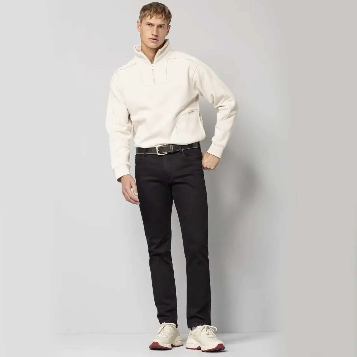 MEYER Casual Jeans Belt - Handmade Leather - Black - Image 3