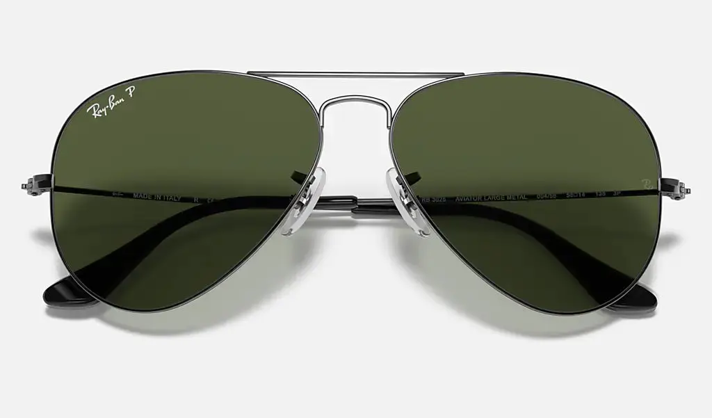 RAY-BAN Aviator Classic Sunglasses - Gunmetal - Crystal Green Polarized Lens - Image 6