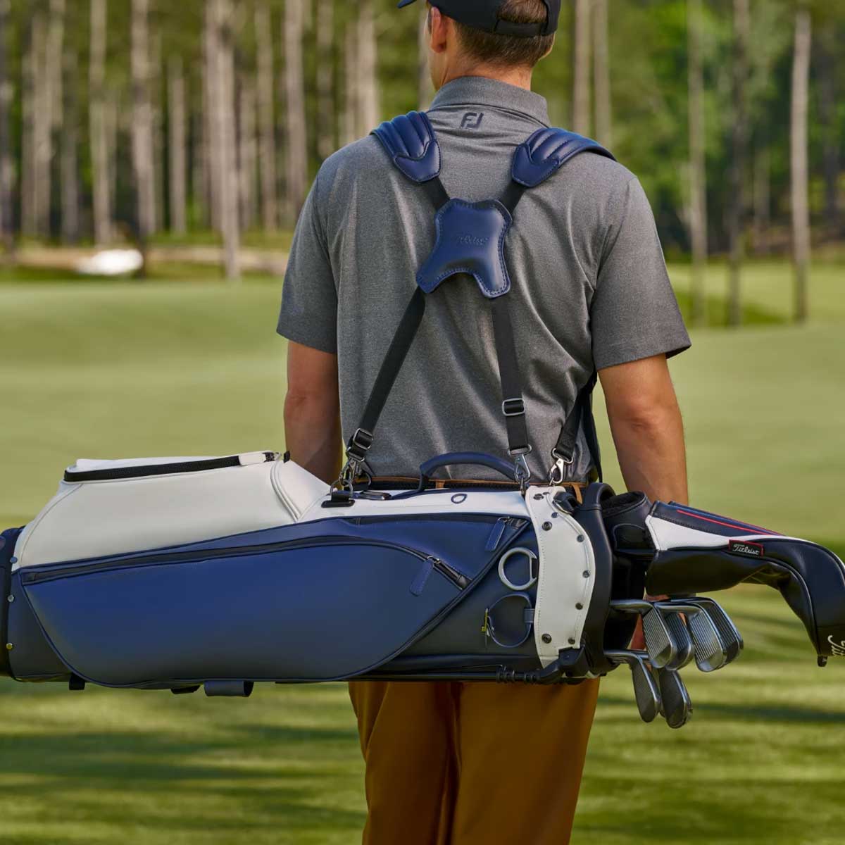 TITLEIST LinksLegend Members Bag - White / Navy - Image 3
