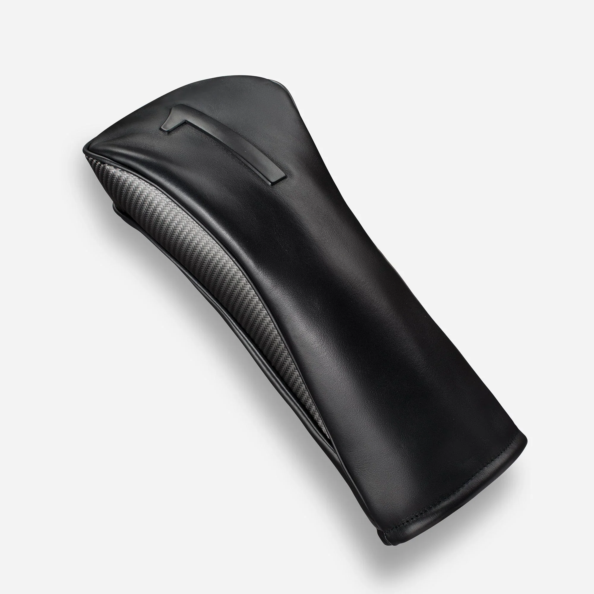 VESSEL Lux Carbon Embossé Driver Headcover – Carbon Black - Image 6