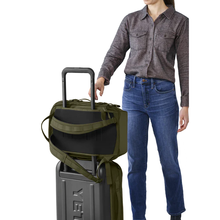 YETI Crossroads Backpack 22L - Olive - Image 6