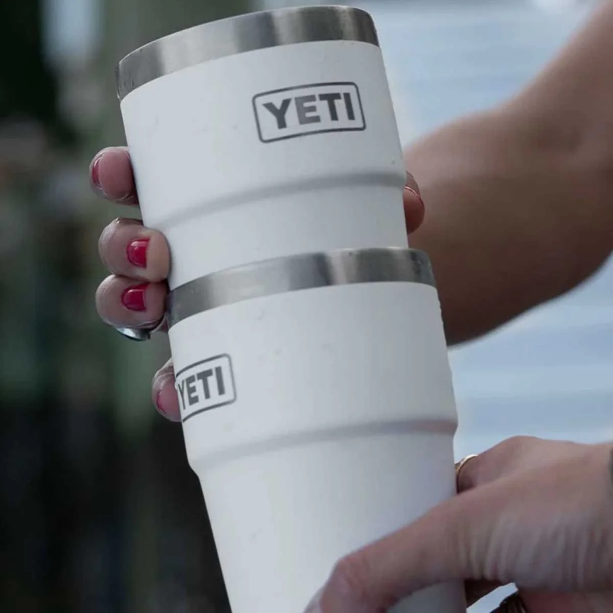 YETI Rambler 20 OZ (591ml) Stackable Cup With Magslider Lid - White - Image 2
