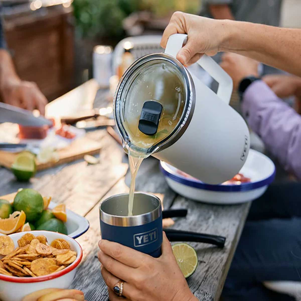 YETI Rambler 64oz (1.9L) Pitcher MagSlider Lid - Image 2