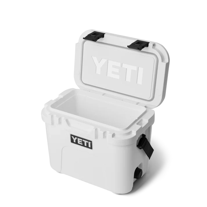 YETI Roadie 15 Cooler Box - White - Image 6