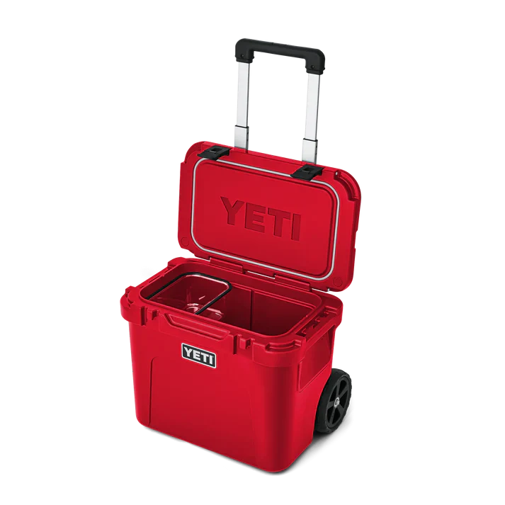 YETI Roadie 32 Wheeled Cooler Box - Rescue Red - Image 9
